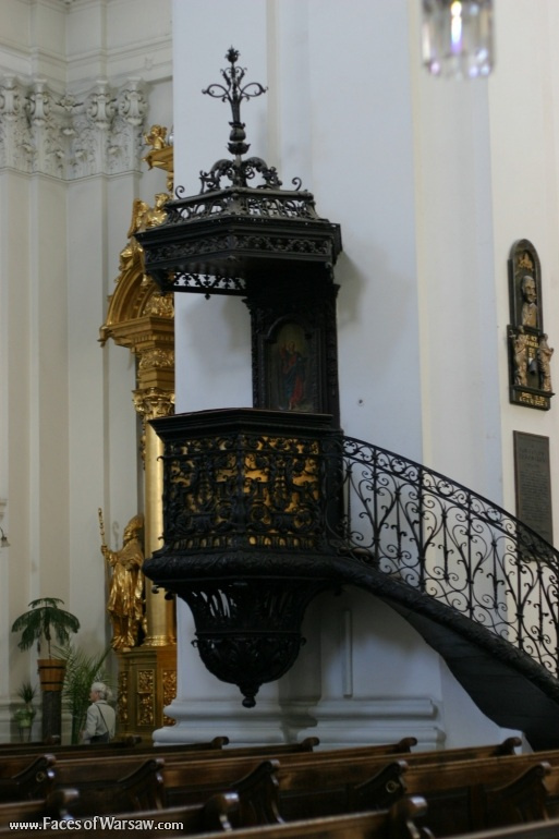 Faces of Warsaw - Holy Cross Church
