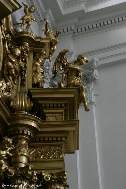 Faces of Warsaw - Holy Cross Church