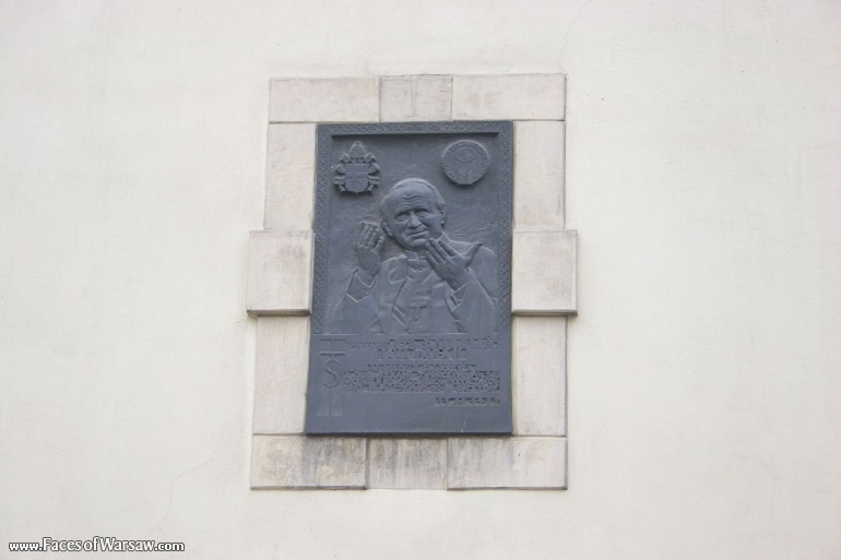 Faces of Warsaw - Holy Cross Church