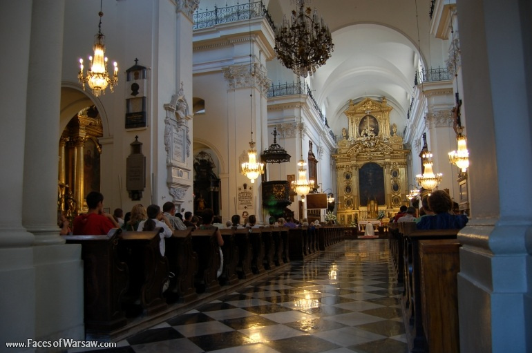 Faces of Warsaw - Holy Cross Church