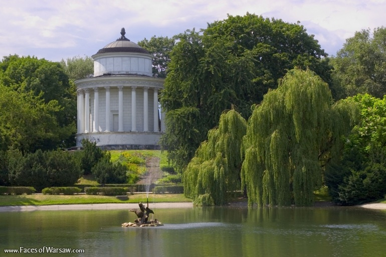 Faces of Warsaw - Saxon Garden (Ogród Saski) in Summer