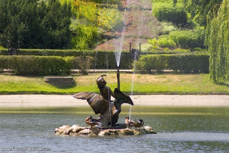 Faces of Warsaw - Saxon Garden (Ogród Saski) in Summer