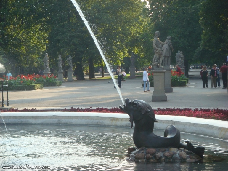 Faces of Warsaw - Saxon Garden (Ogród Saski) in Summer