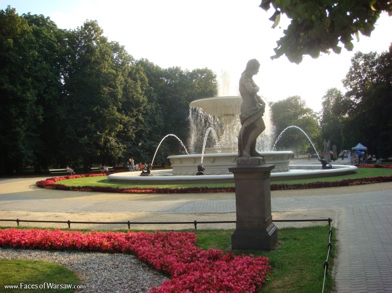 Faces of Warsaw - Saxon Garden (Ogród Saski) in Summer