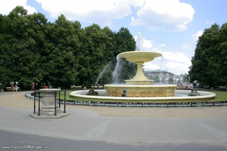 Faces of Warsaw - Saxon Garden (Ogród Saski) in Summer