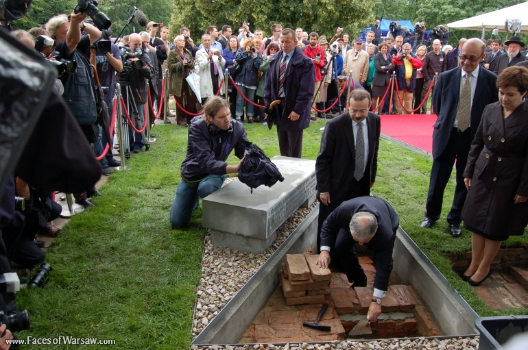Faces of Warsaw - Museum of the History of Polish Jews: Ground Breaking Ceremony