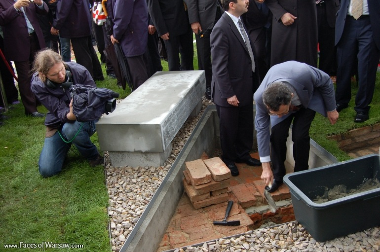 Faces of Warsaw - Museum of the History of Polish Jews: Ground Breaking Ceremony