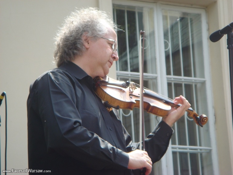 Faces of Warsaw - Łazienki - Concert under the Linden