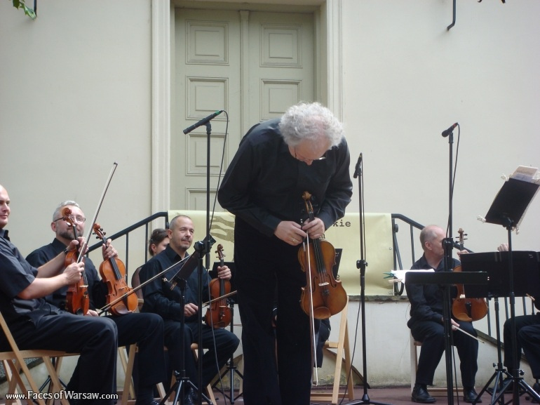 Faces of Warsaw - Łazienki - Concert under the Linden