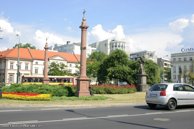 Faces of Warsaw - Three Crosses Square