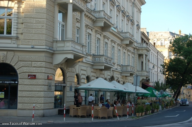 Faces of Warsaw - Three Crosses Square