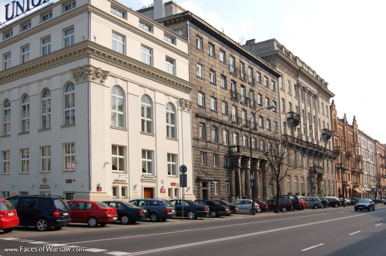 Faces of Warsaw - Three Crosses Square