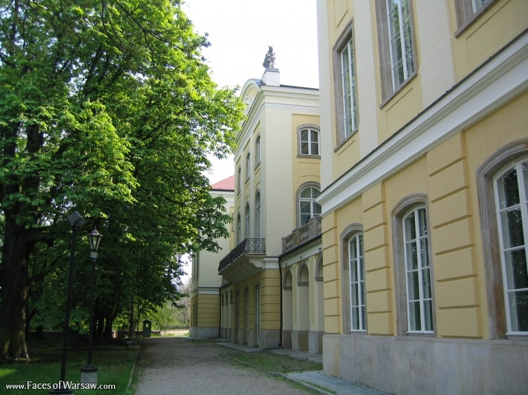 Faces of Warsaw - University of Warsaw