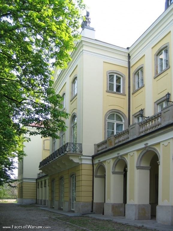 Faces of Warsaw - University of Warsaw