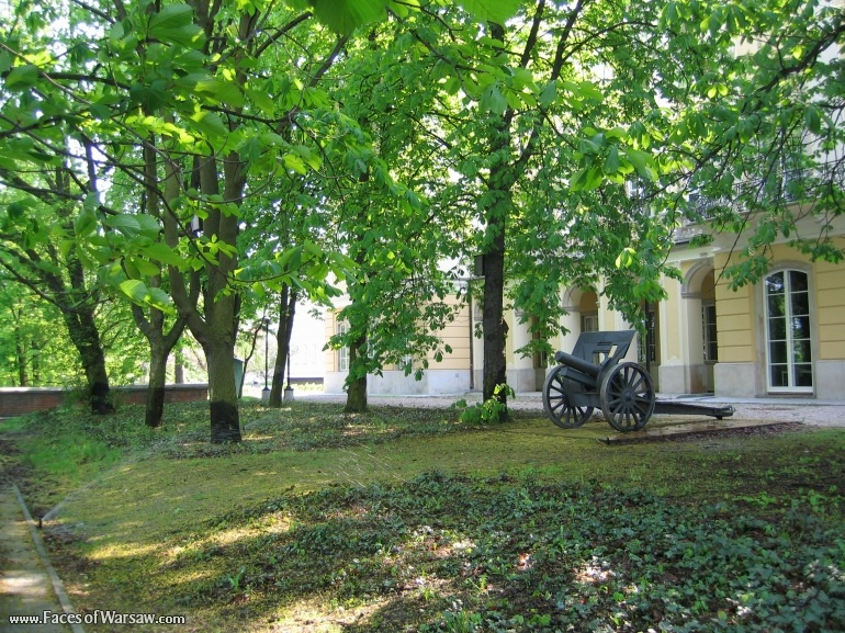 Faces of Warsaw - University of Warsaw