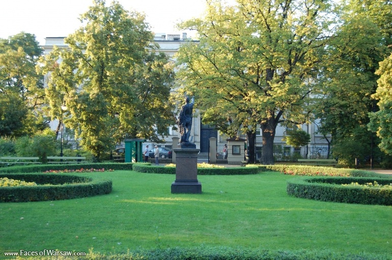 Faces of Warsaw - Ujazdów Park in Summer