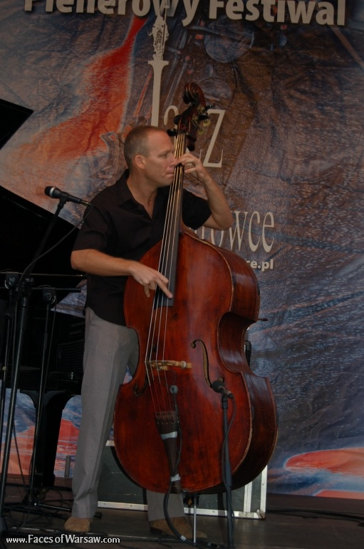Faces of Warsaw - The Avishai Cohen Trio at the Jazz at the Old Town Square Festival 2008