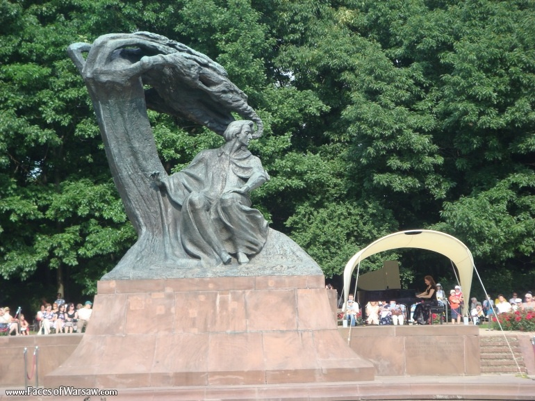 Faces of Warsaw - Piano Concerts in Royal Łazienki Park