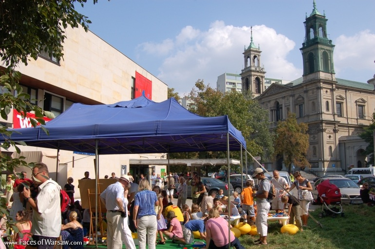 Faces of Warsaw - "Singer's Warsaw" Festival: Building Anatewka with LEGO Bricks