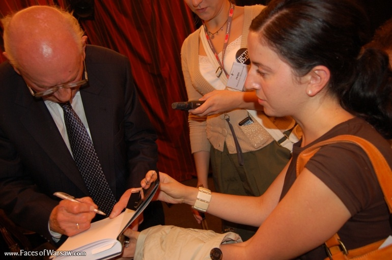 Faces of Warsaw - "Singer's Warsaw" Festival: Tell Me Your Story - Prof. W. Bartoszewski