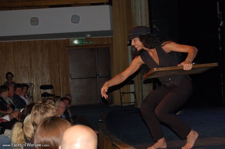 Faces of Warsaw - "Singer's Warsaw" Festival: "Raisins with Almonds" - Recital by Nina Stiller