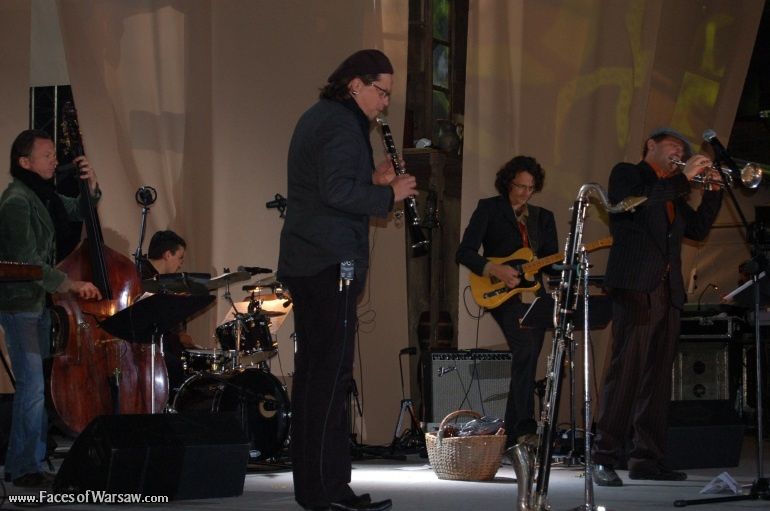 Faces of Warsaw - "Singer's Warsaw" Festival: Paul Brody with a Group