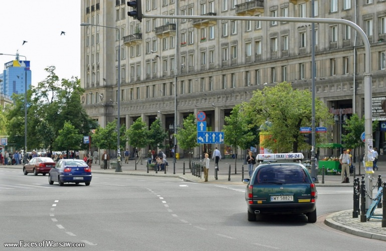 Faces of Warsaw - Konstytucji Square
