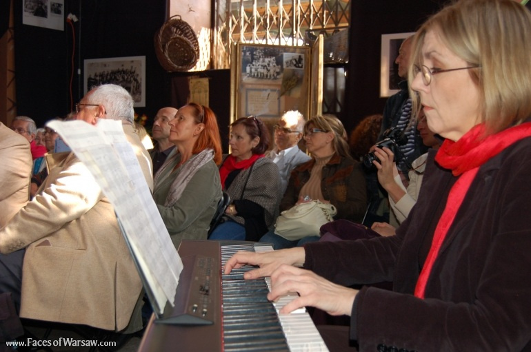 Faces of Warsaw - "Singer's Warsaw" Festival: "In Mum Sonia's Kitchen"