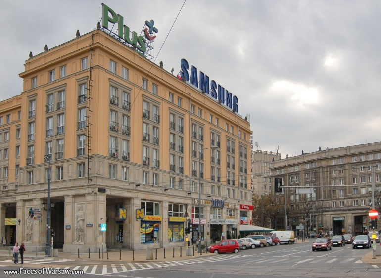 Faces of Warsaw - Konstytucji Square