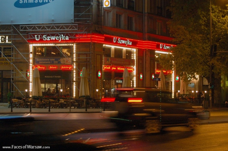 Faces of Warsaw - Konstytucji Square