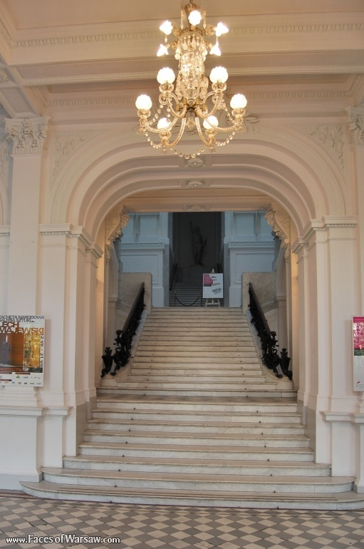 Faces of Warsaw - Zachęta - Society for Promotion of Fine Arts