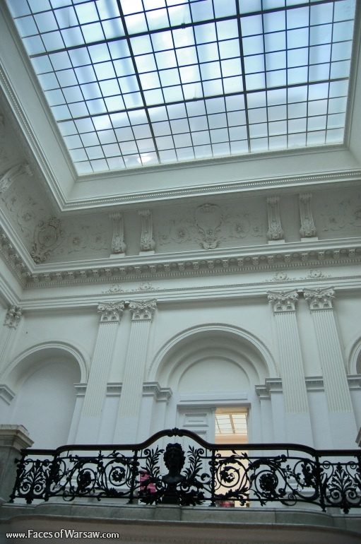 Faces of Warsaw - Zachęta - Society for Promotion of Fine Arts