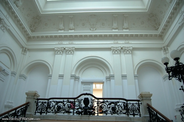 Faces of Warsaw - Zachęta - Society for Promotion of Fine Arts