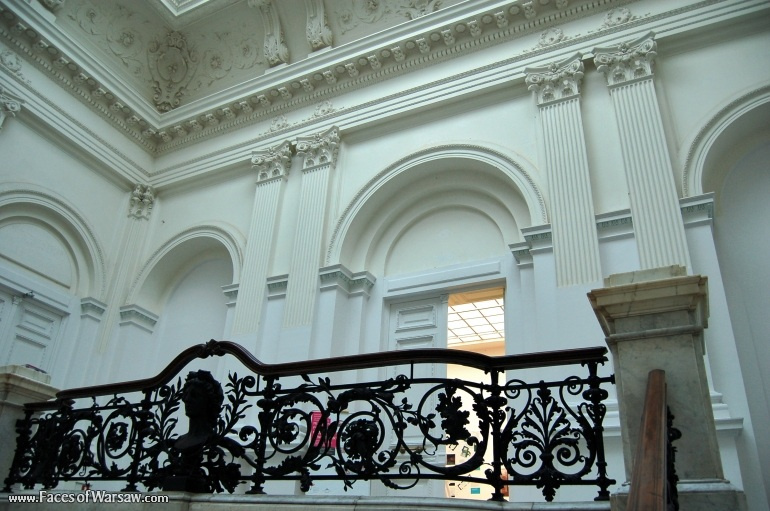 Faces of Warsaw - Zachęta - Society for Promotion of Fine Arts