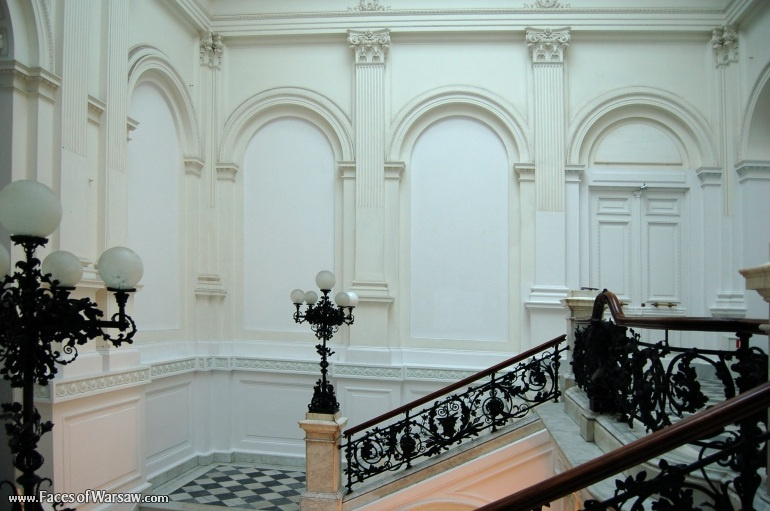 Faces of Warsaw - Zachęta - Society for Promotion of Fine Arts
