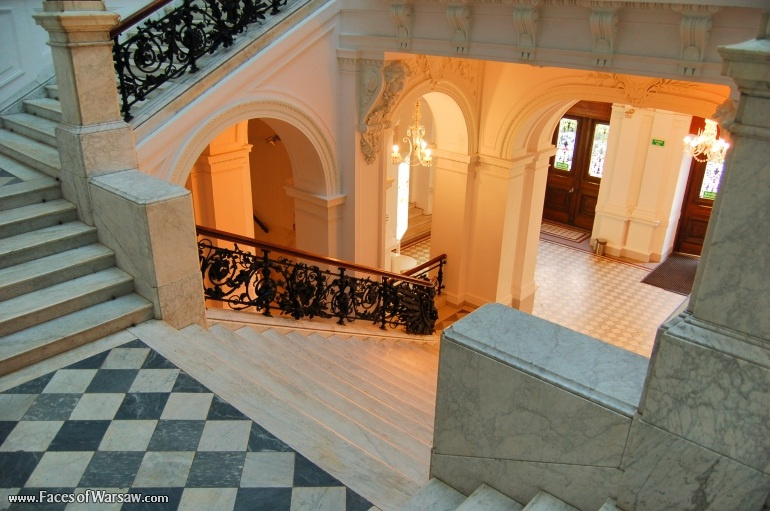 Faces of Warsaw - Zachęta - Society for Promotion of Fine Arts