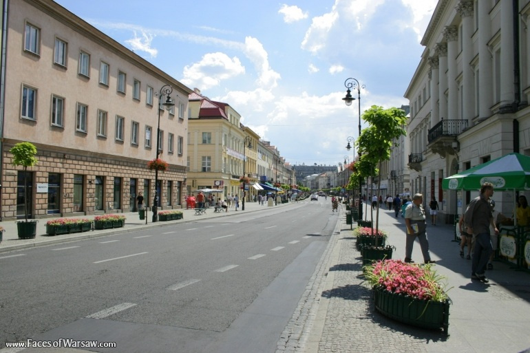 Faces of Warsaw - Nowy Świat Street
