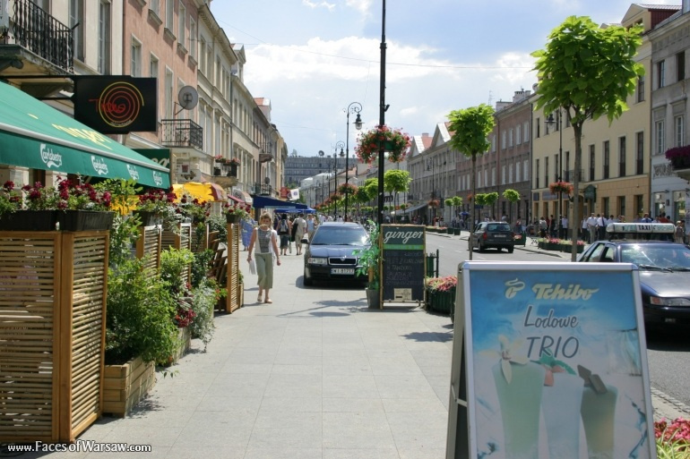 Faces of Warsaw - Nowy Świat Street