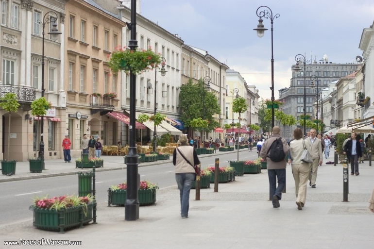 Faces of Warsaw - Nowy Świat Street