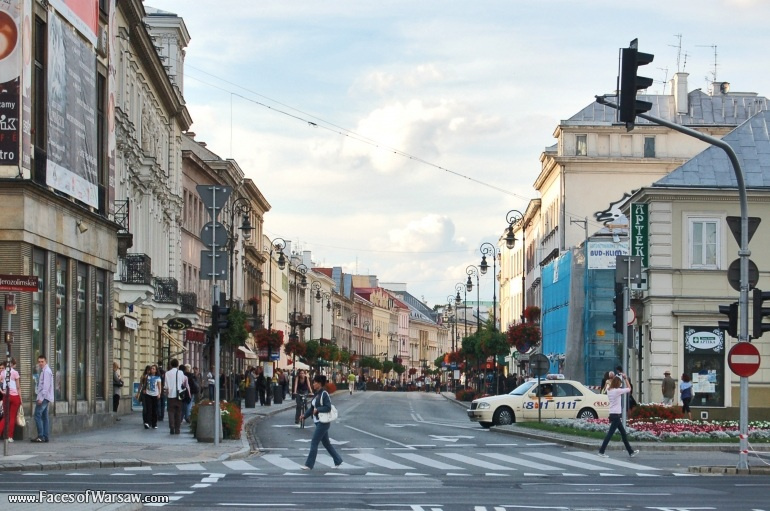 Faces of Warsaw - Nowy Świat Street