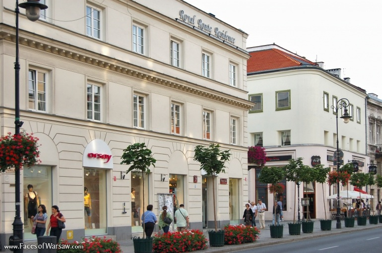 Faces of Warsaw - Nowy Świat Street