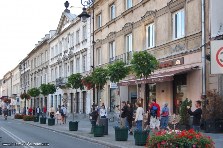 Faces of Warsaw - Nowy Świat Street