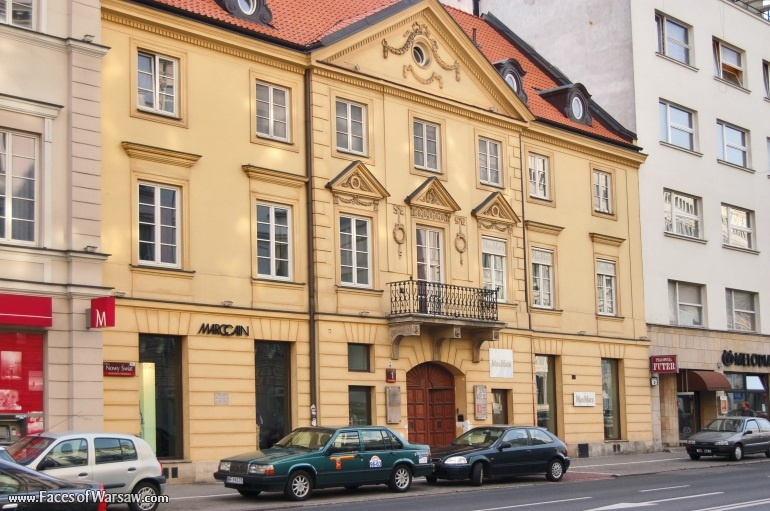 Faces of Warsaw - Nowy Świat Street