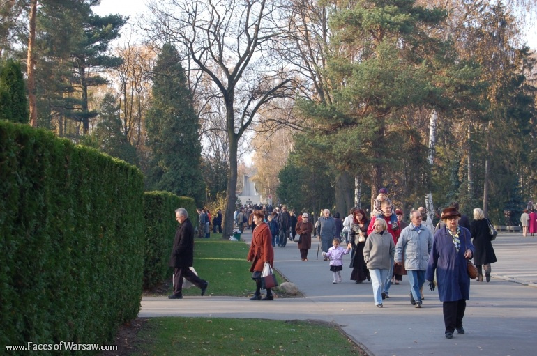 Faces of Warsaw - Powązki - Military Cemetery, All Saints 2008