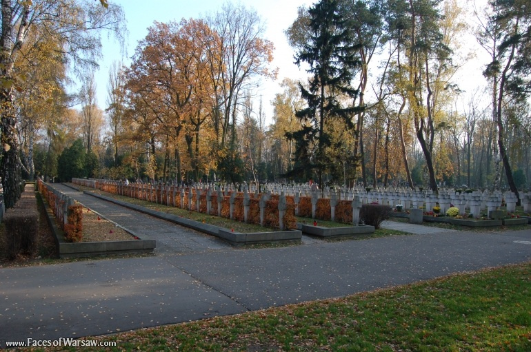 Faces of Warsaw - Powązki - Military Cemetery, All Saints 2008
