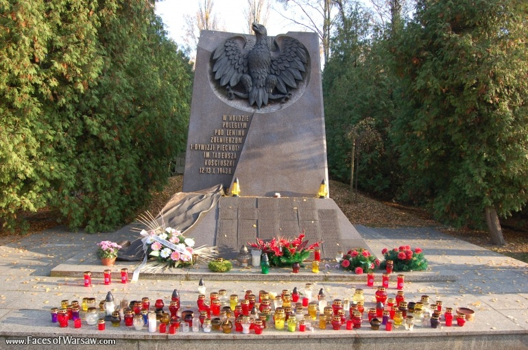 Faces of Warsaw - Powązki - Military Cemetery, All Saints 2008