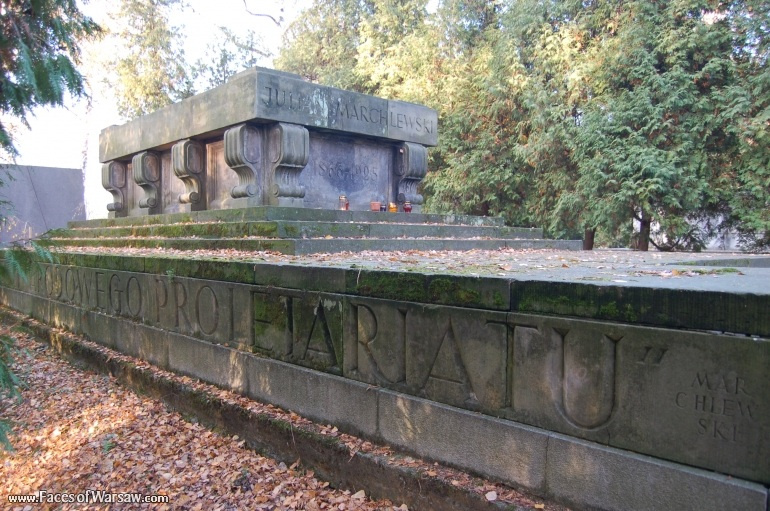 Faces of Warsaw - Powązki - Military Cemetery, All Saints 2008