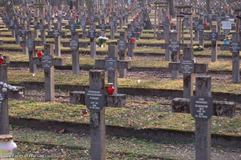 Faces of Warsaw - Powązki - Military Cemetery, All Saints 2008