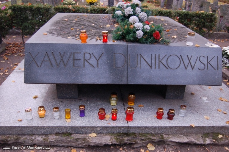 Faces of Warsaw - Powązki - Military Cemetery, Avenue of the Meritorious (Aleja Zasłużonych), All Saints 2008