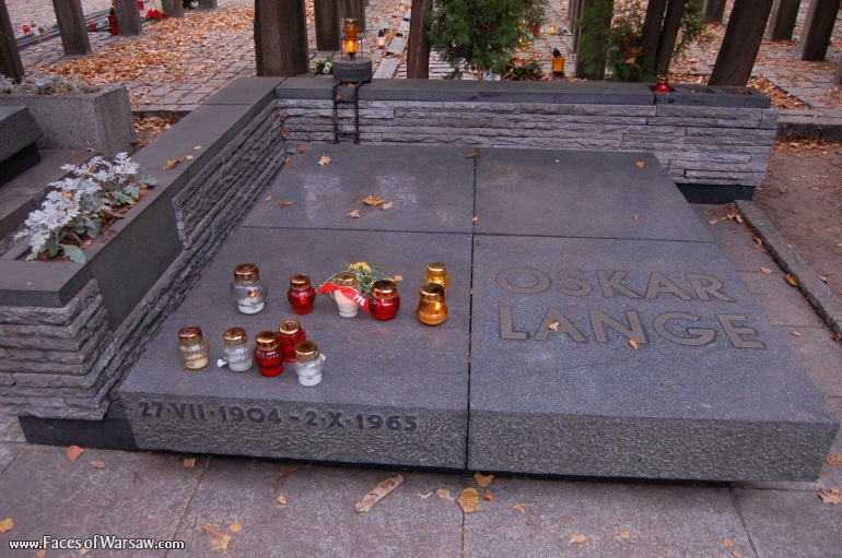 Faces of Warsaw - Powązki - Military Cemetery, Avenue of the Meritorious (Aleja Zasłużonych), All Saints 2008